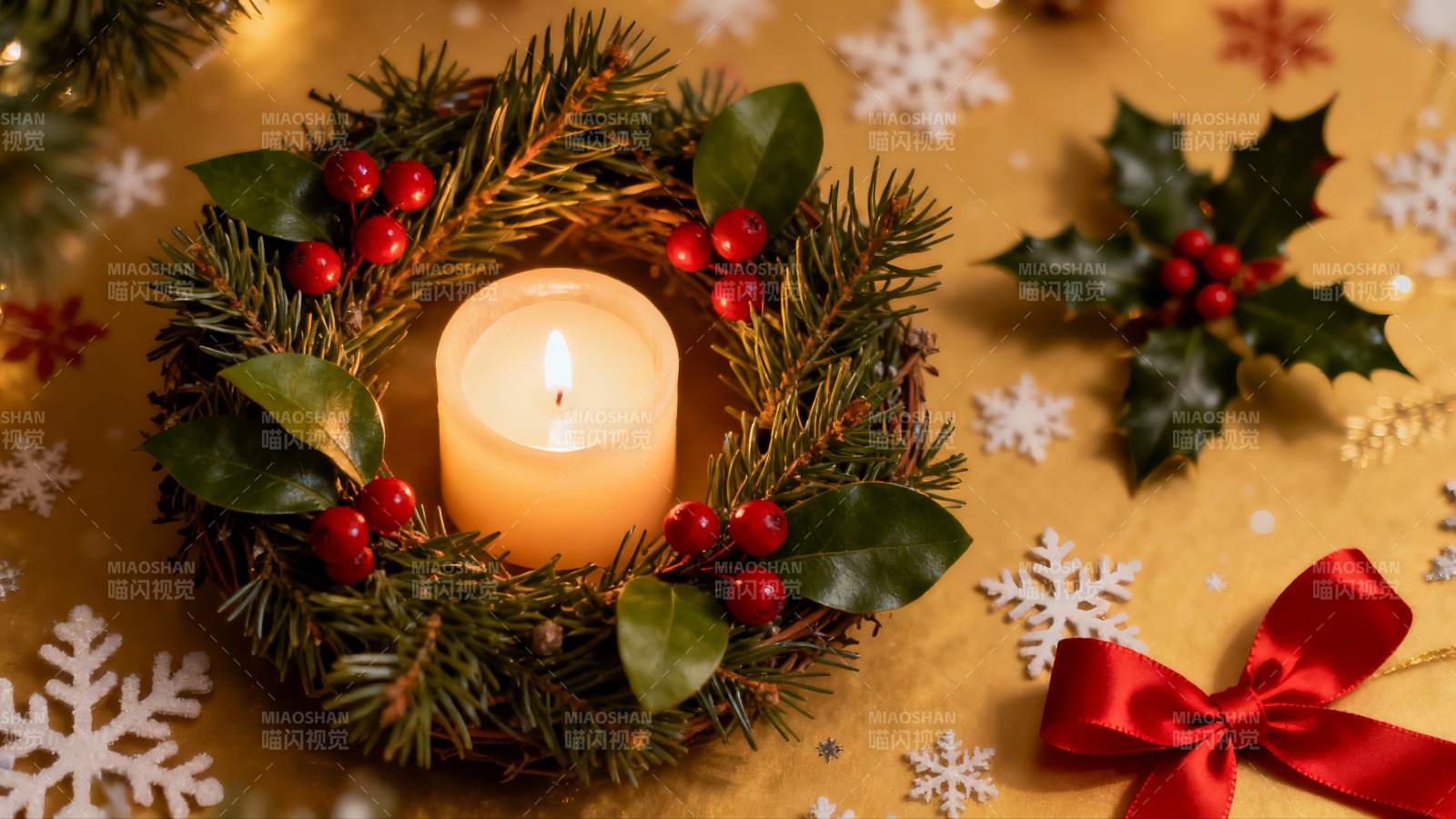 圣诞蜡烛花环金色背景图片
