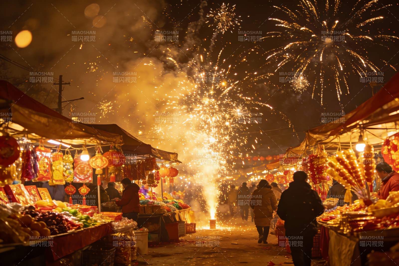夜市烟花璀璨热闹非凡图片