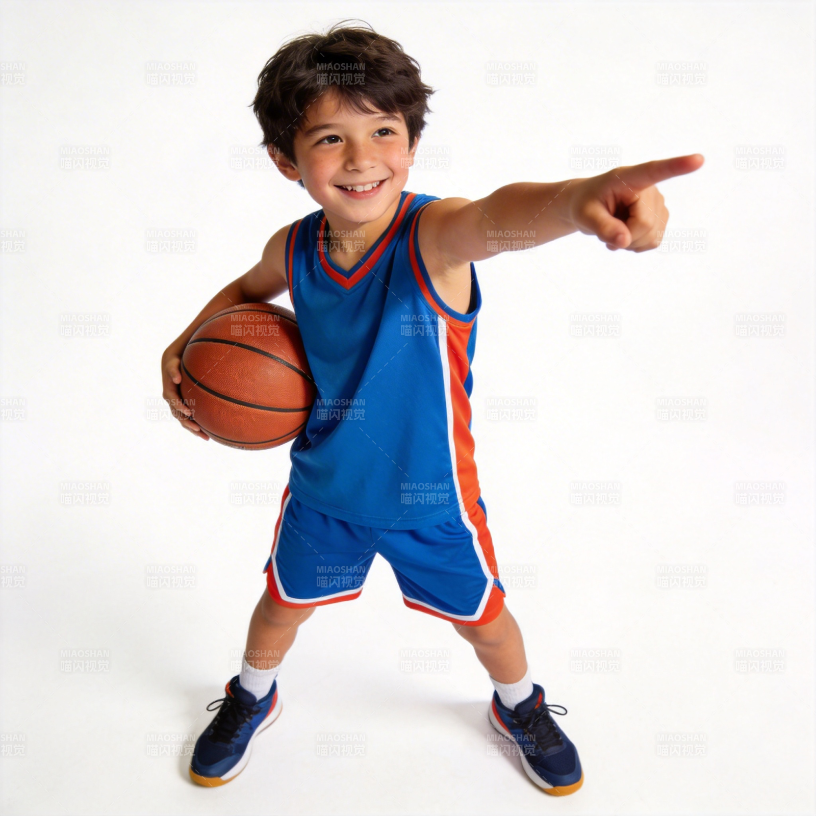 小篮球手指向前方图片