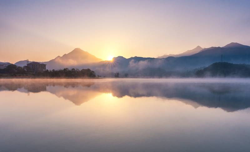 湖光山色晨曦美图片