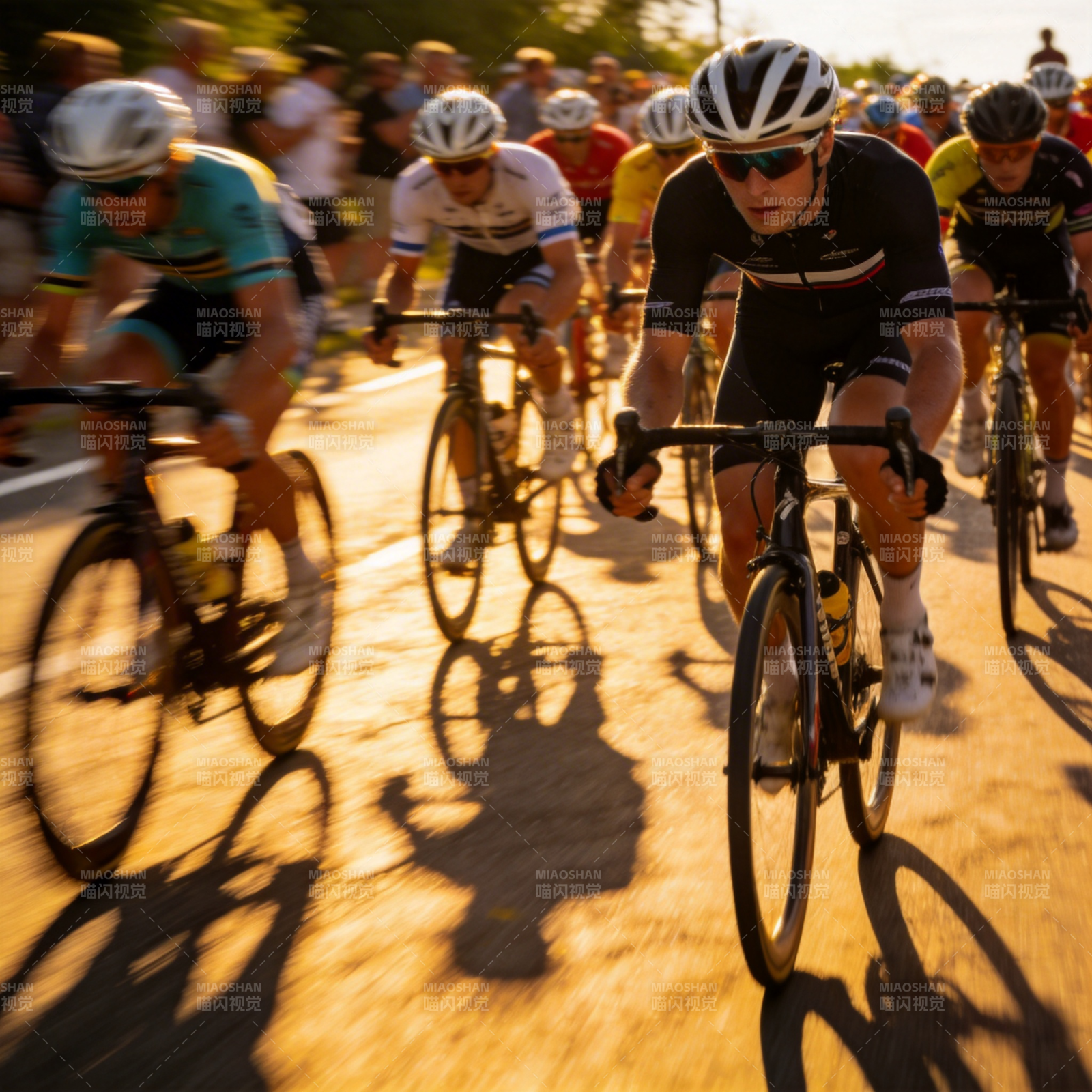 自行车赛激烈竞速图片