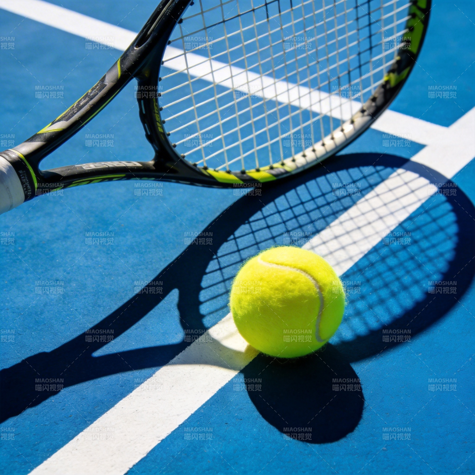 网球与球拍的影子图片