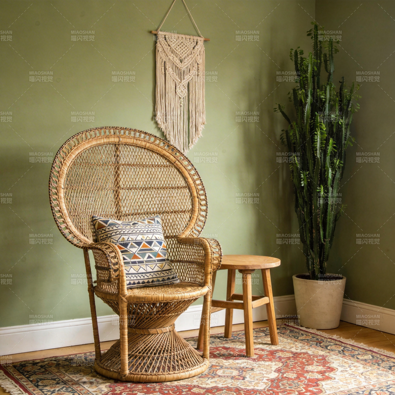 藤椅绿植角落图片