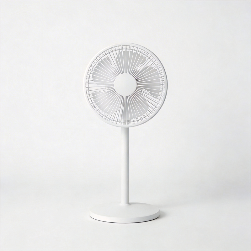 简约白色台扇图片