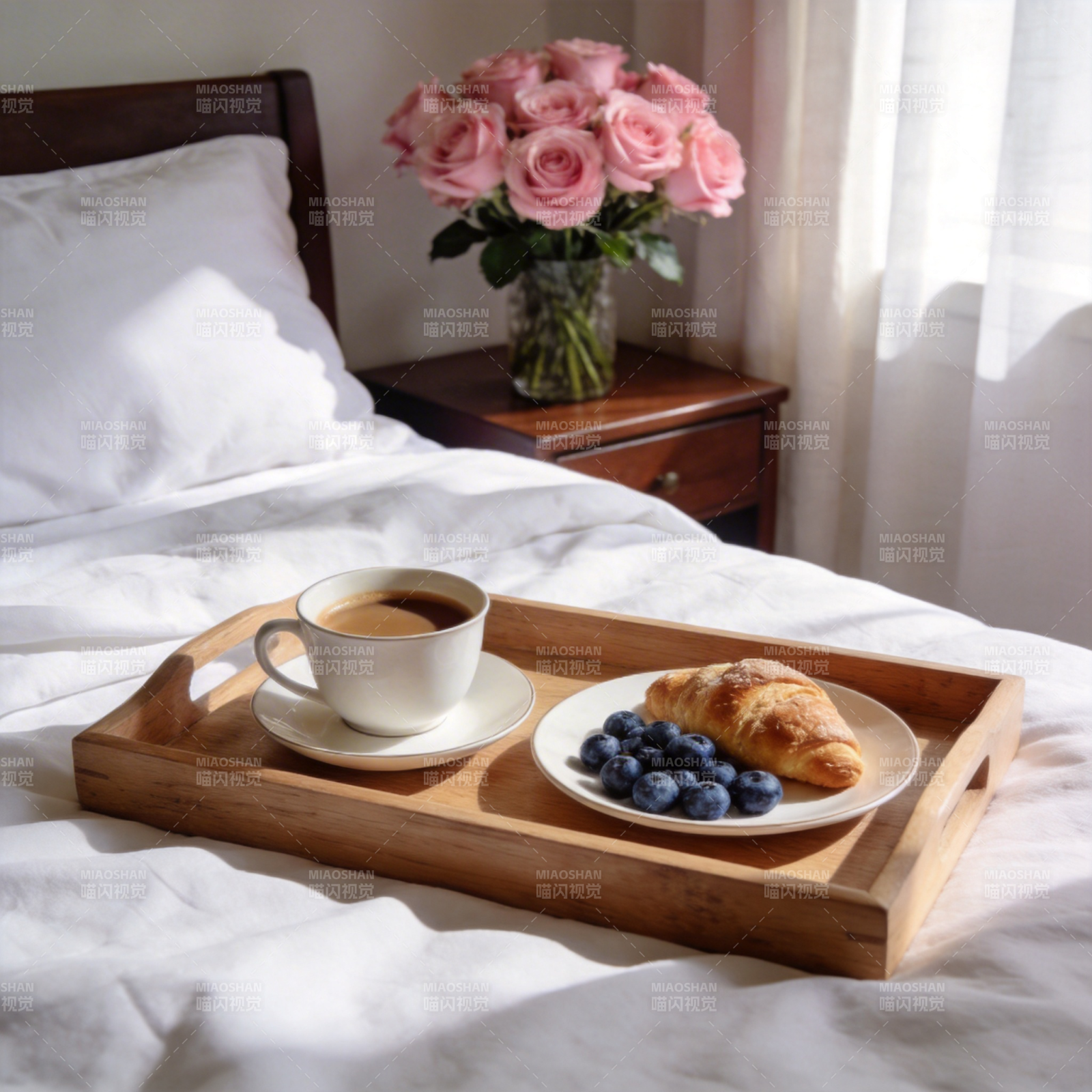 床边早餐 温馨浪漫图片