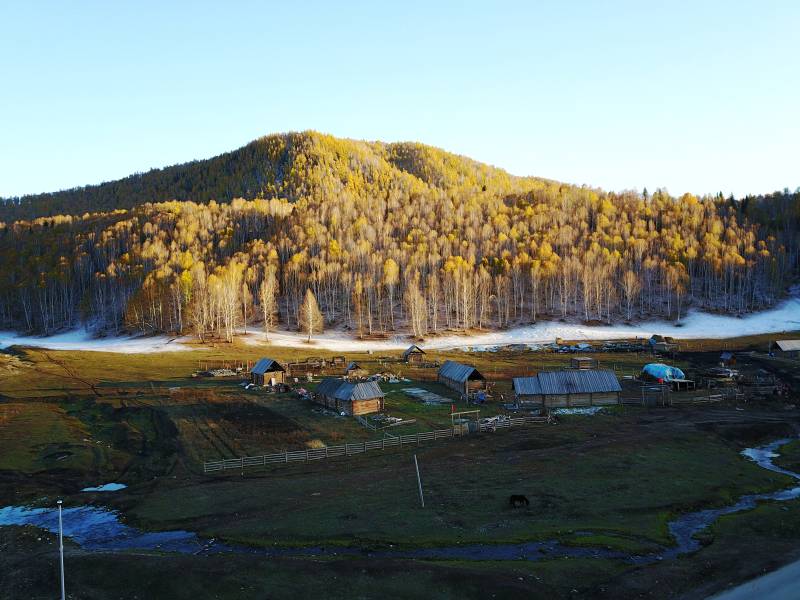 秋山村落风光图片