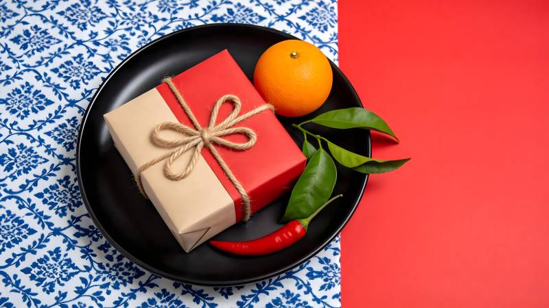 节日礼盒与橙子图片