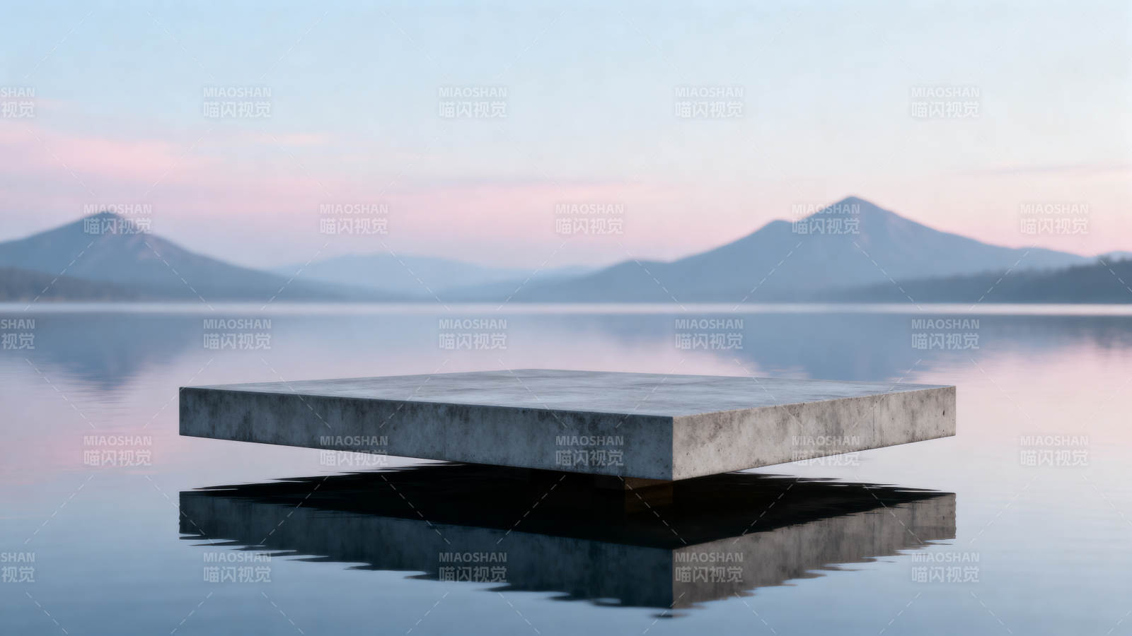 湖畔浮台静景图片