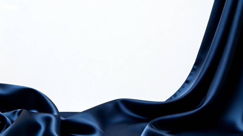 深蓝丝缎优雅铺展图片