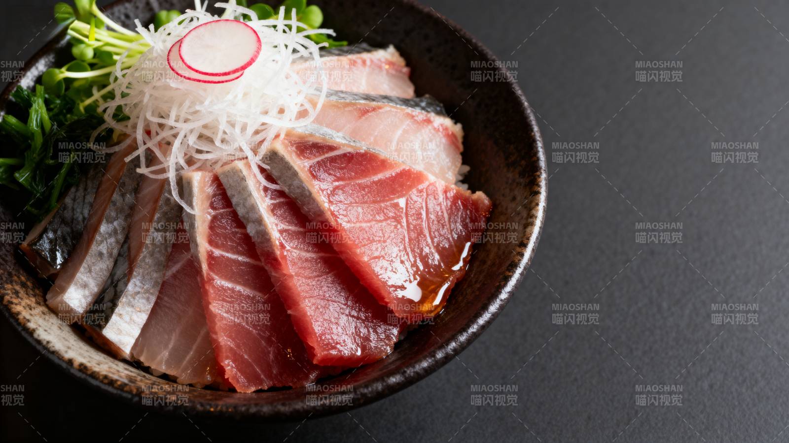 鲜美刺身拼盘图片