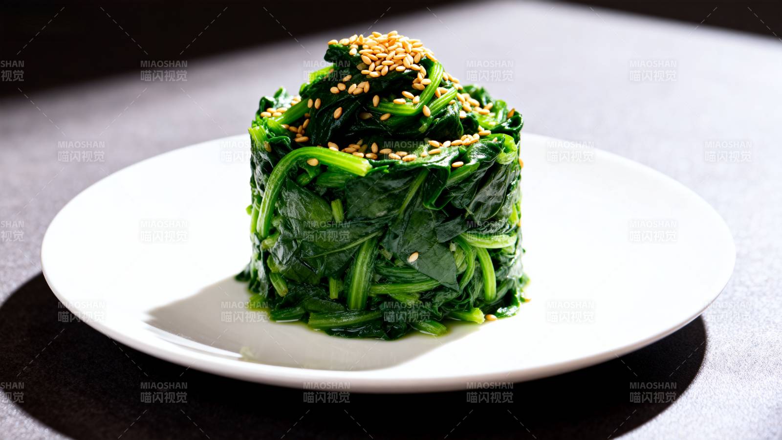 凉拌菠菜塔图片