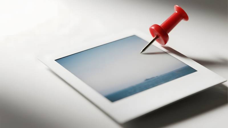 图钉固定照片图片