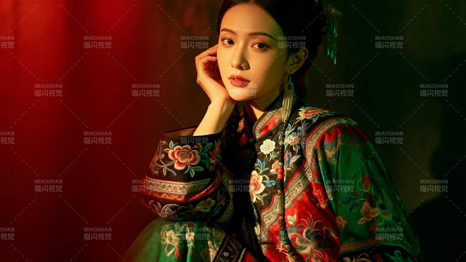 古装美人静思图图片