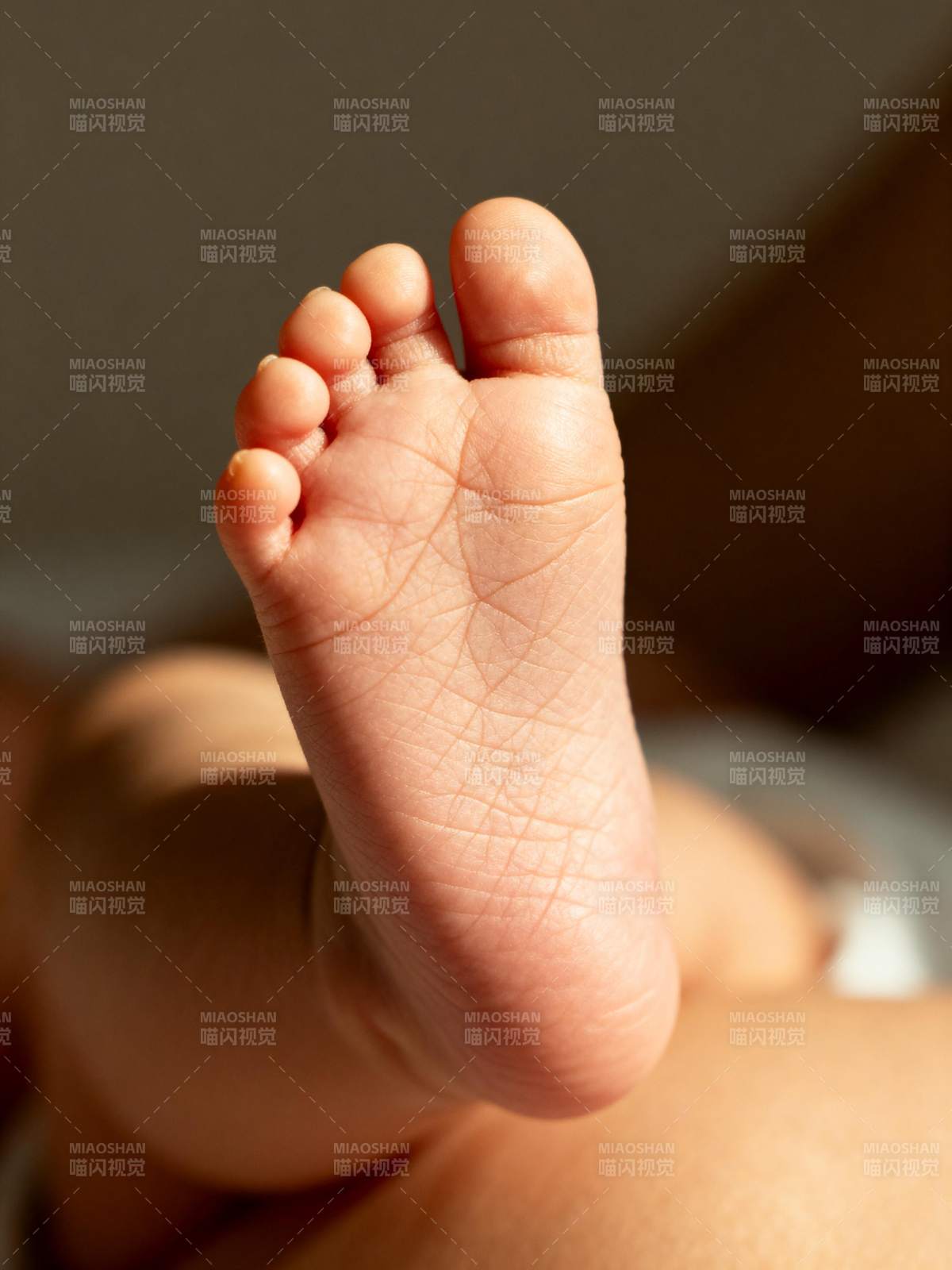 婴儿小脚丫图片