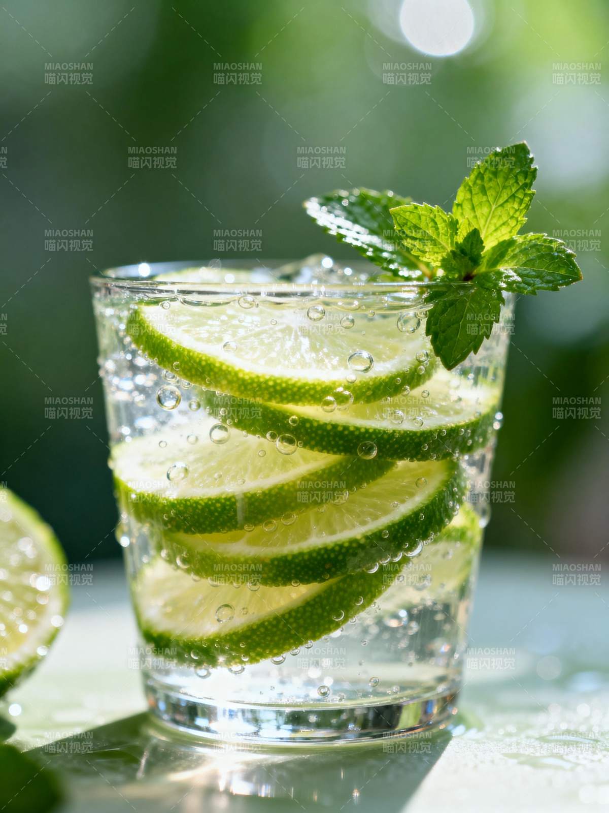 清凉薄荷青柠饮图片