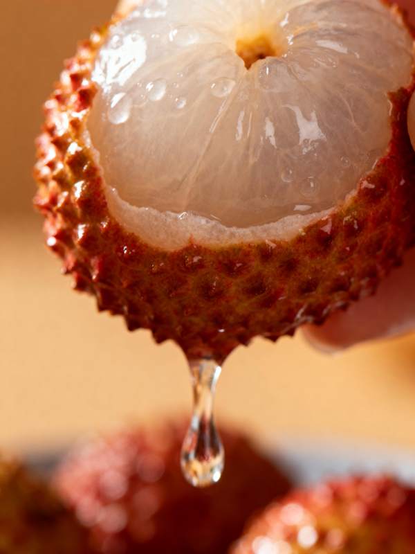 荔枝滴露 晶莹剔透图片