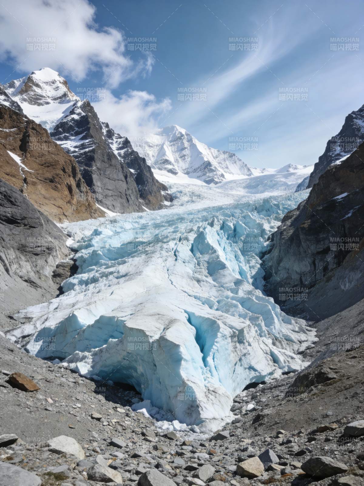 冰川峡谷奇景图片