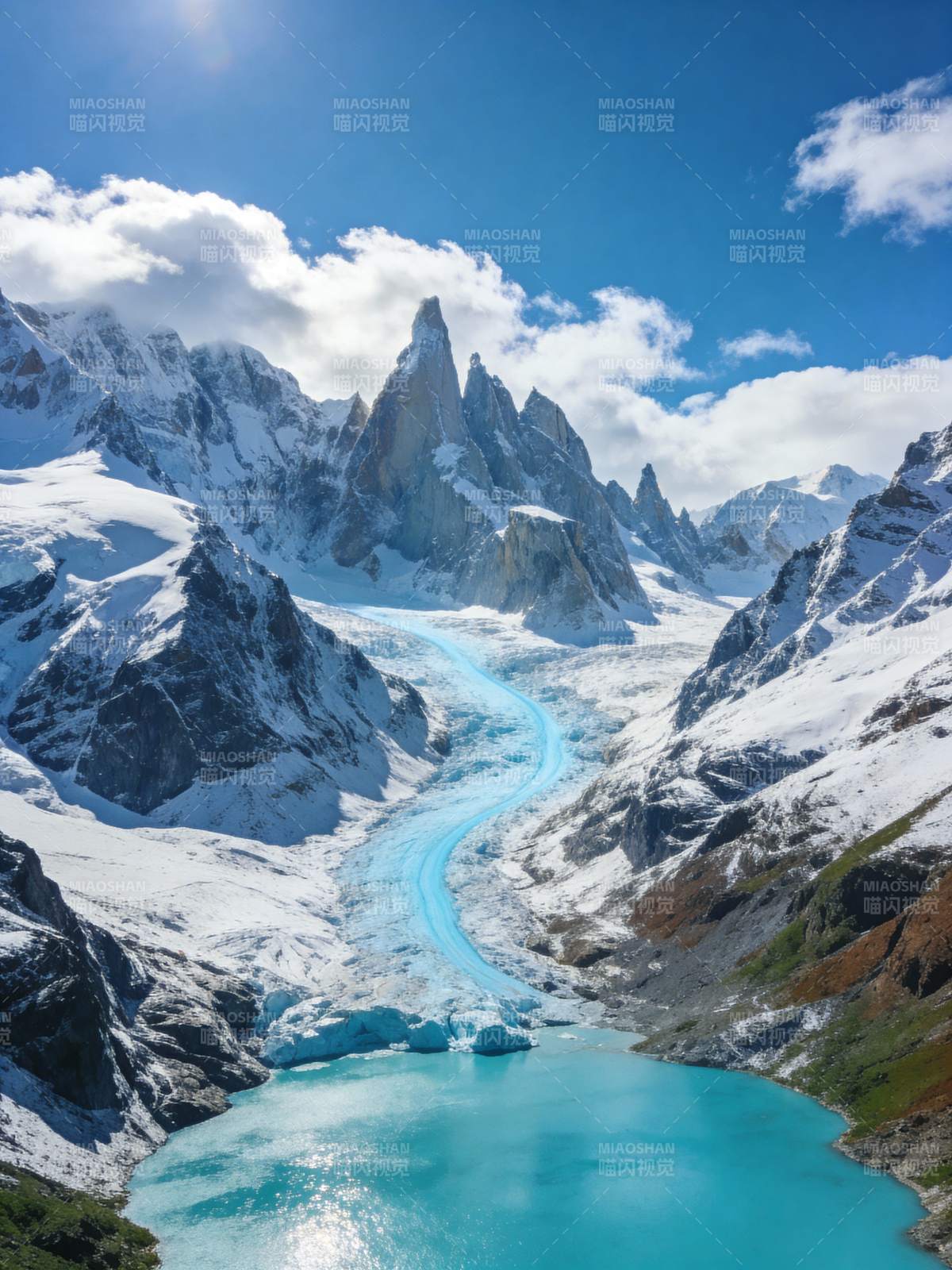 冰川湖畔雪山奇景图片