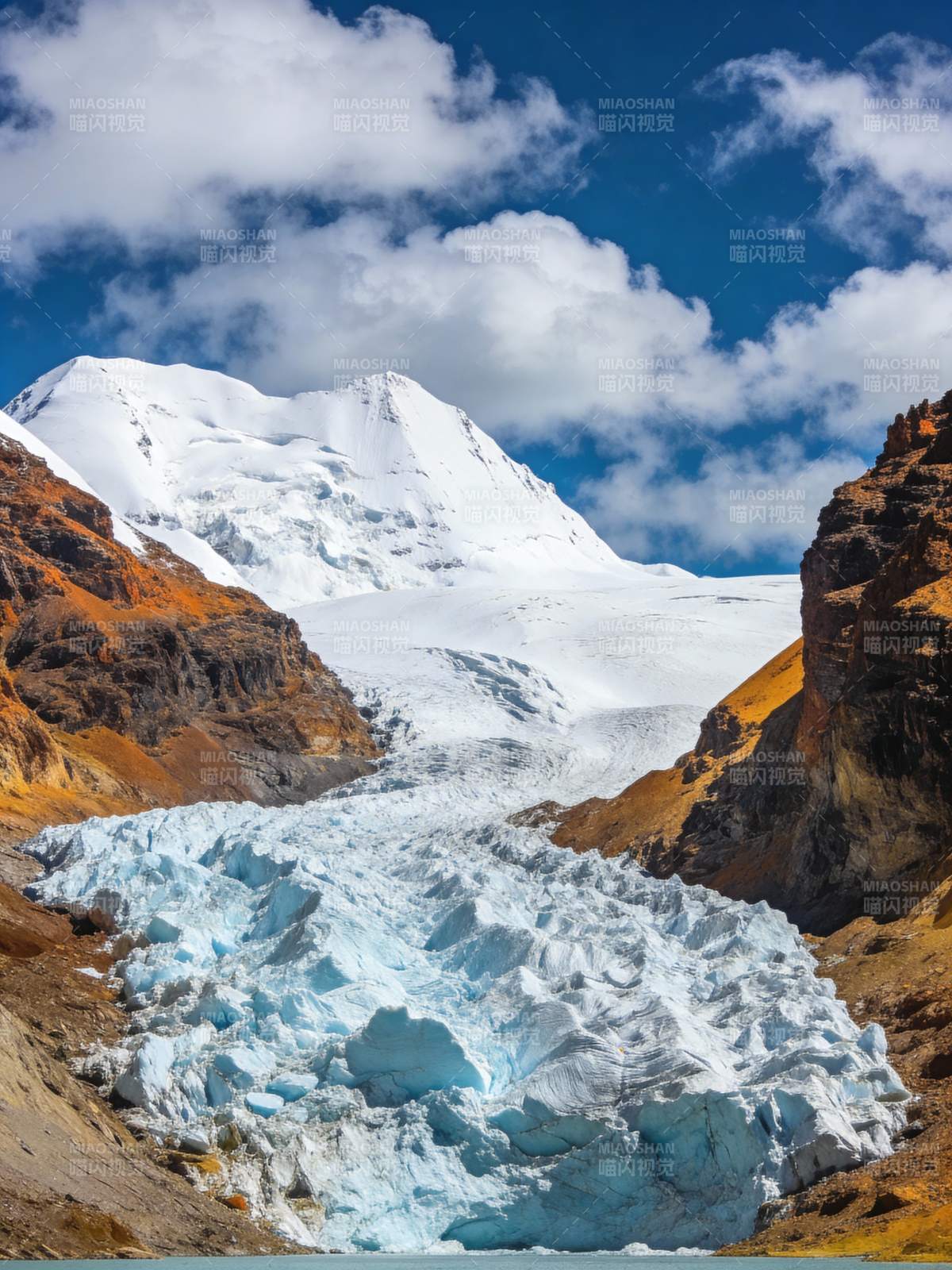 雪山冰川奇景图片