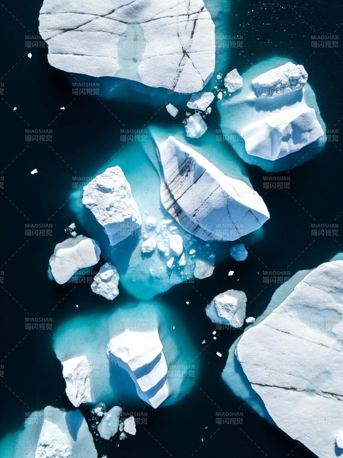冰川浮影图片