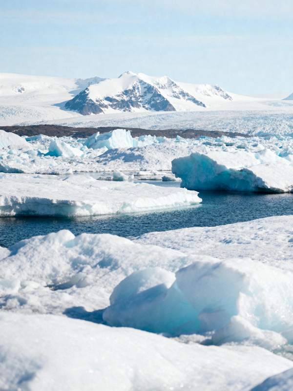 冰川雪原风光图片