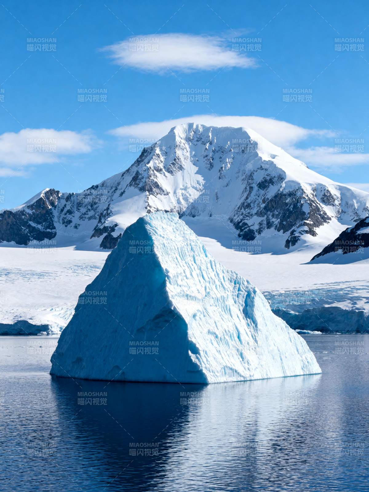 冰山映雪峰图片