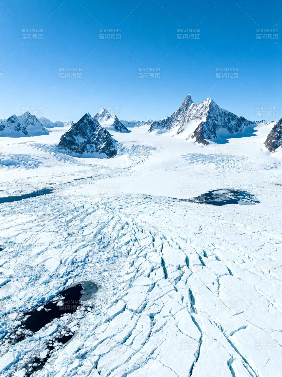 冰川雪峰奇景图片