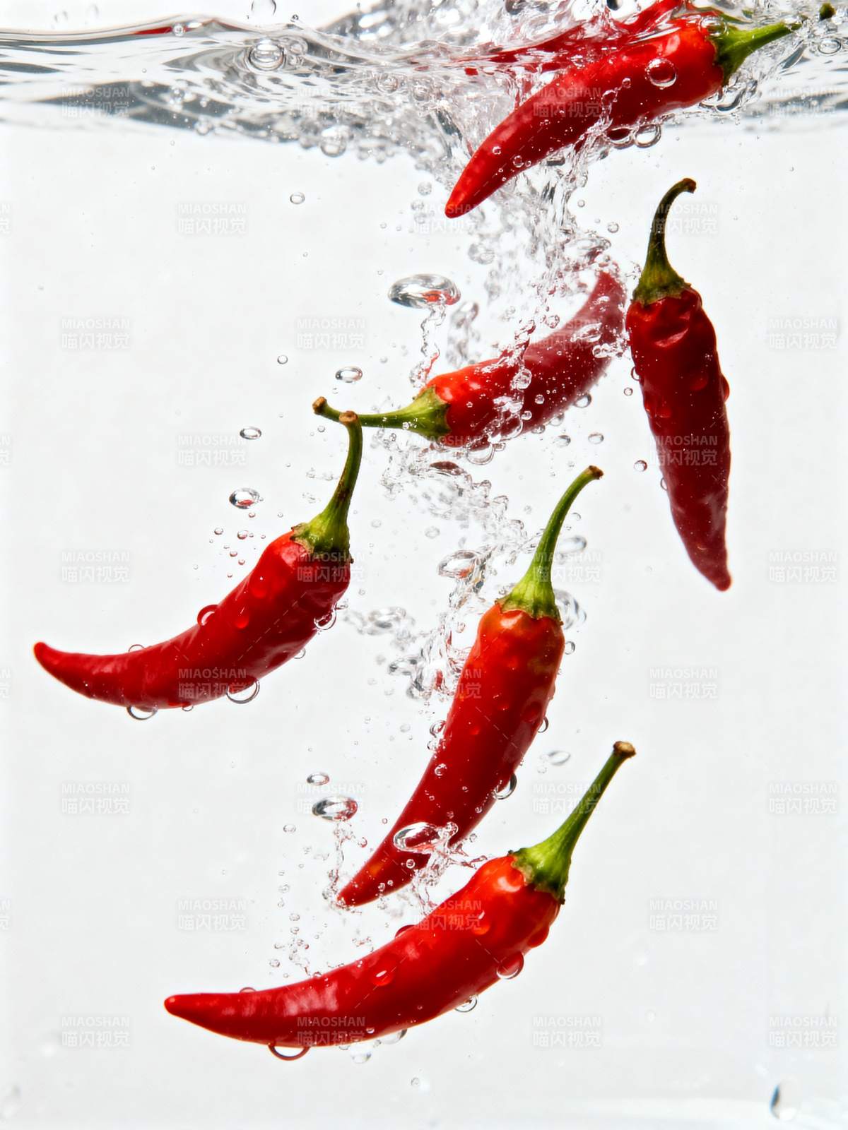 辣椒入水图片
