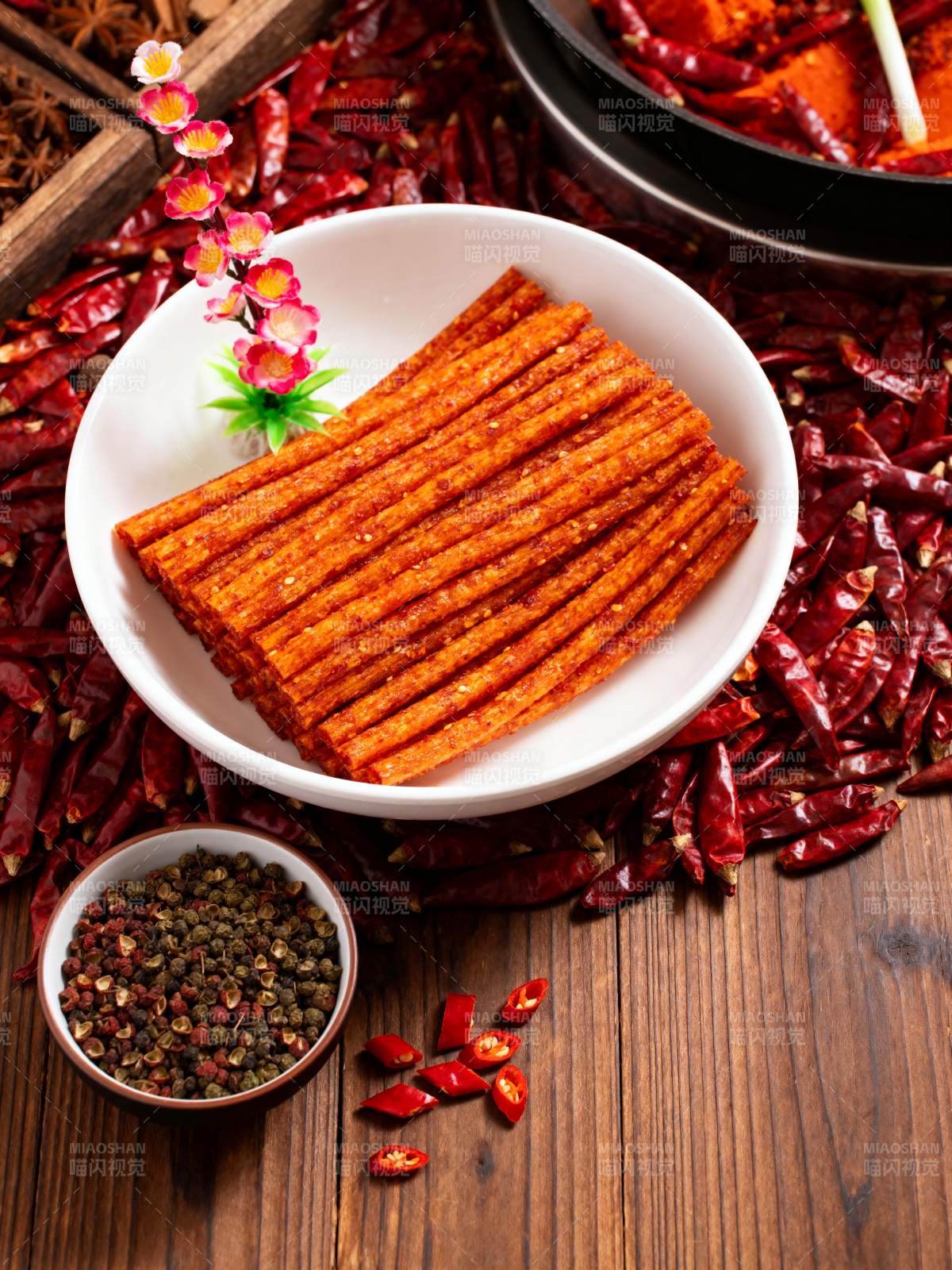 麻辣香肠条图片