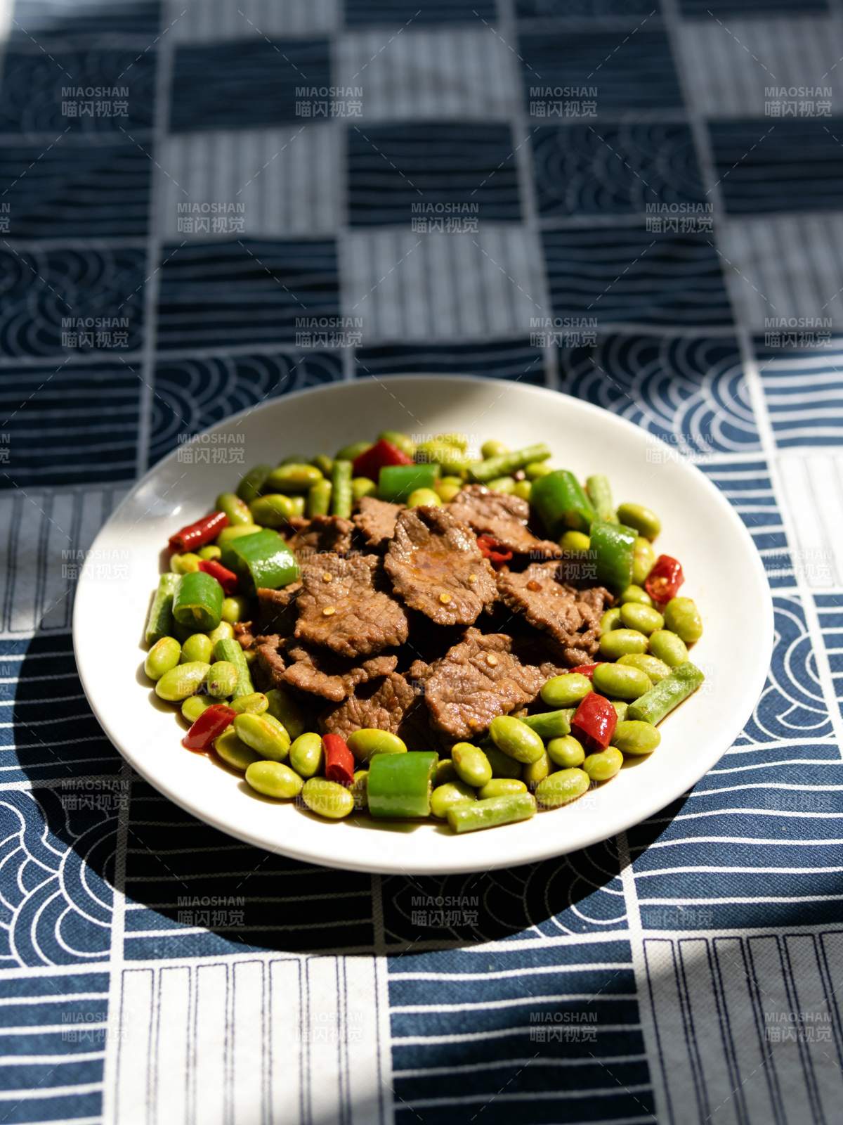 青豆牛肉炒菜图片