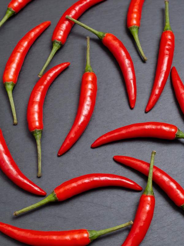红辣椒散落图图片