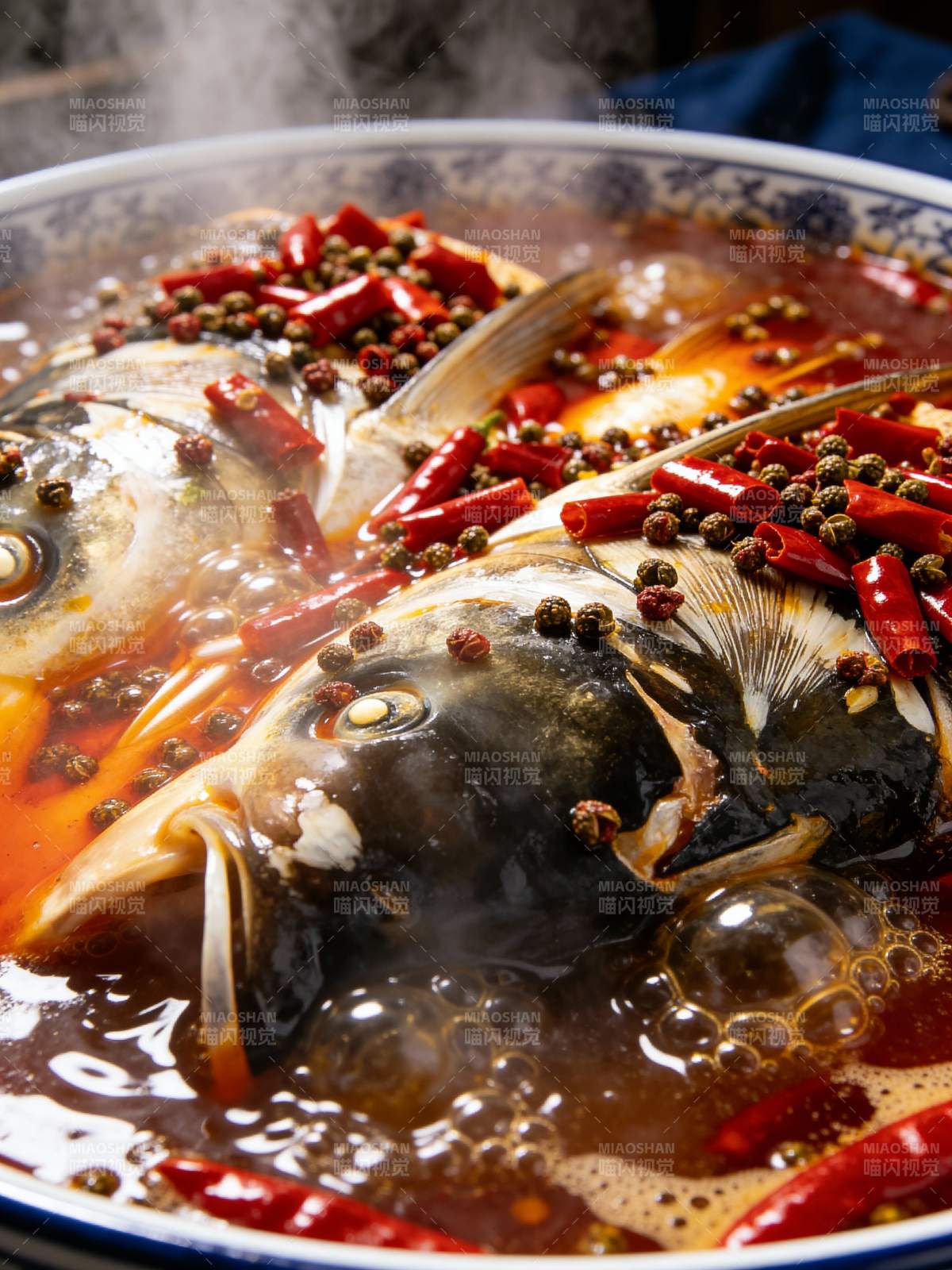 麻辣鱼头煲图片