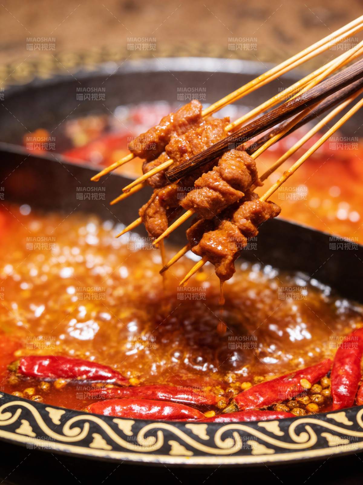 麻辣串串香图片