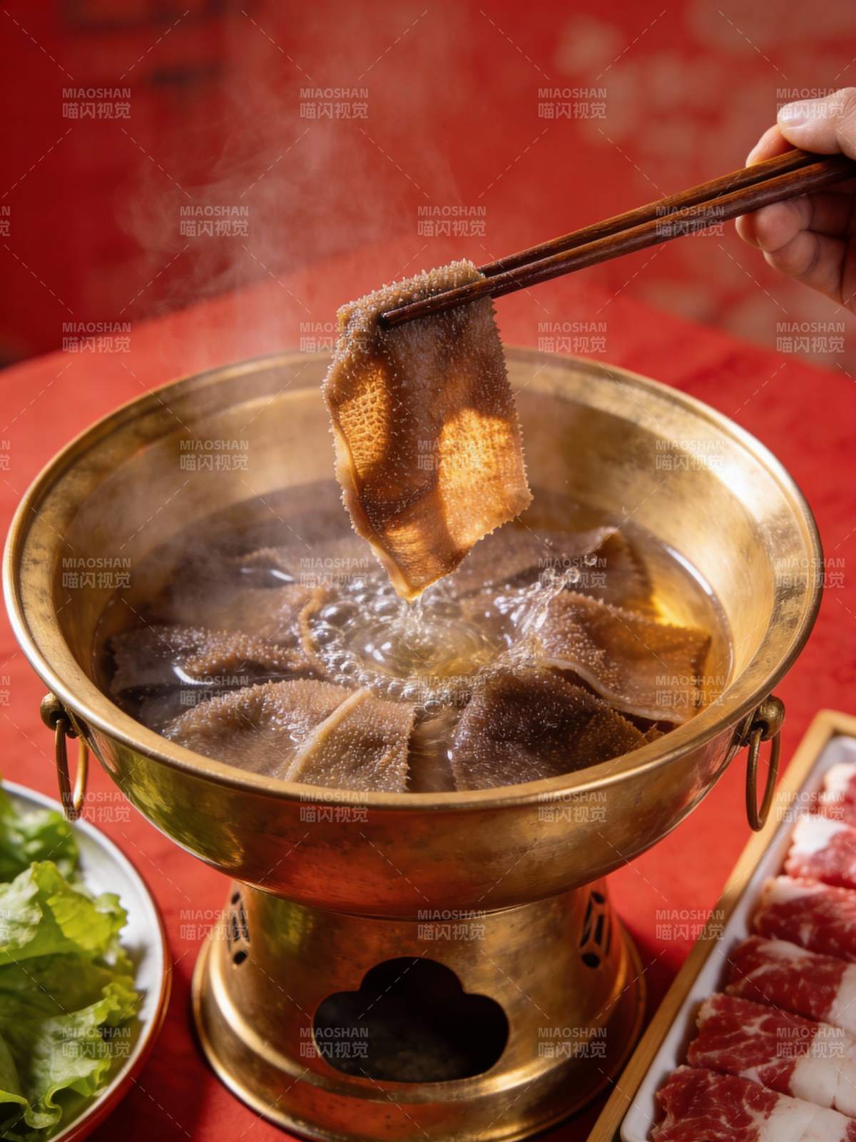 火锅涮毛肚图片