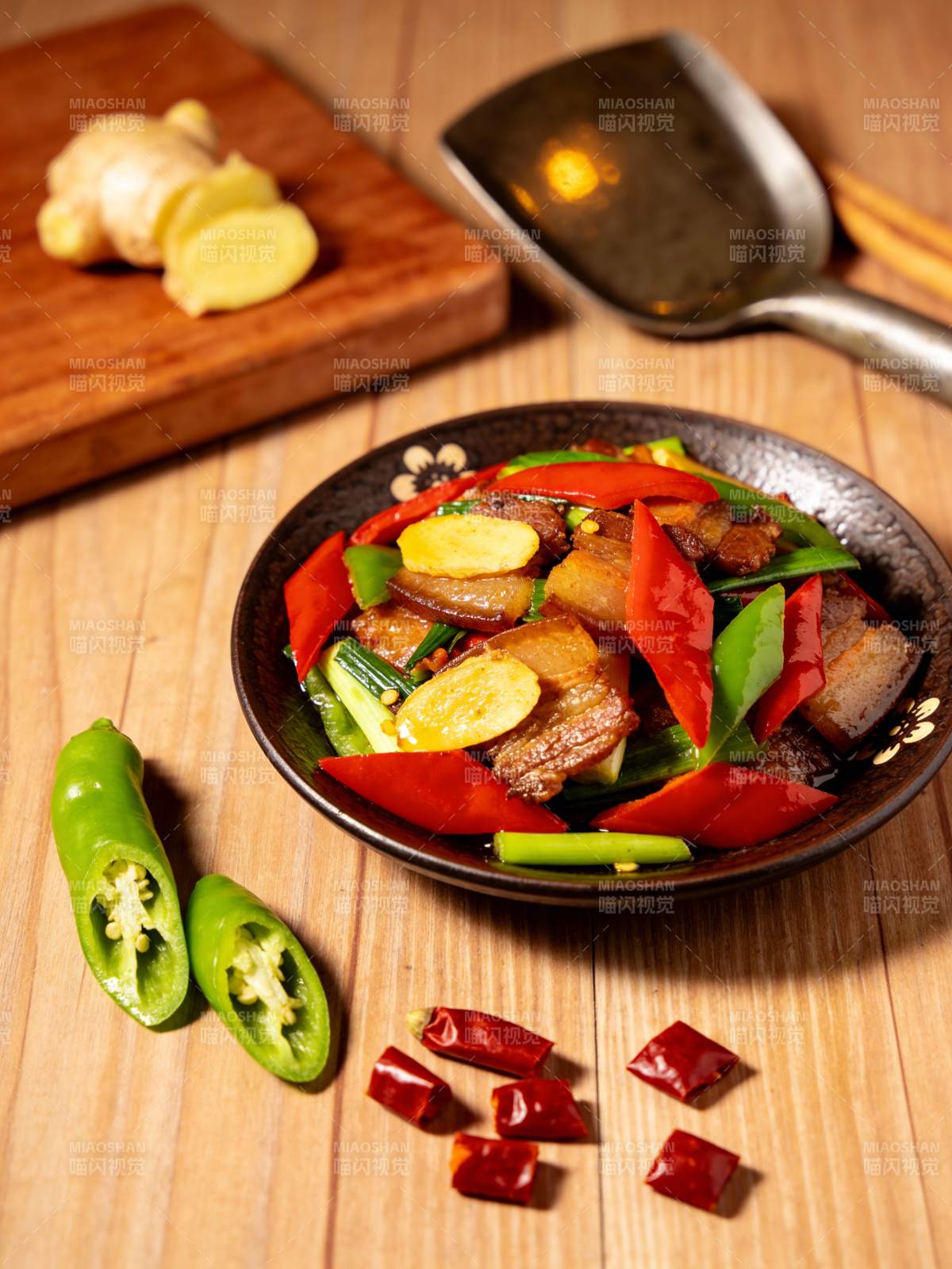 香辣回锅肉图片