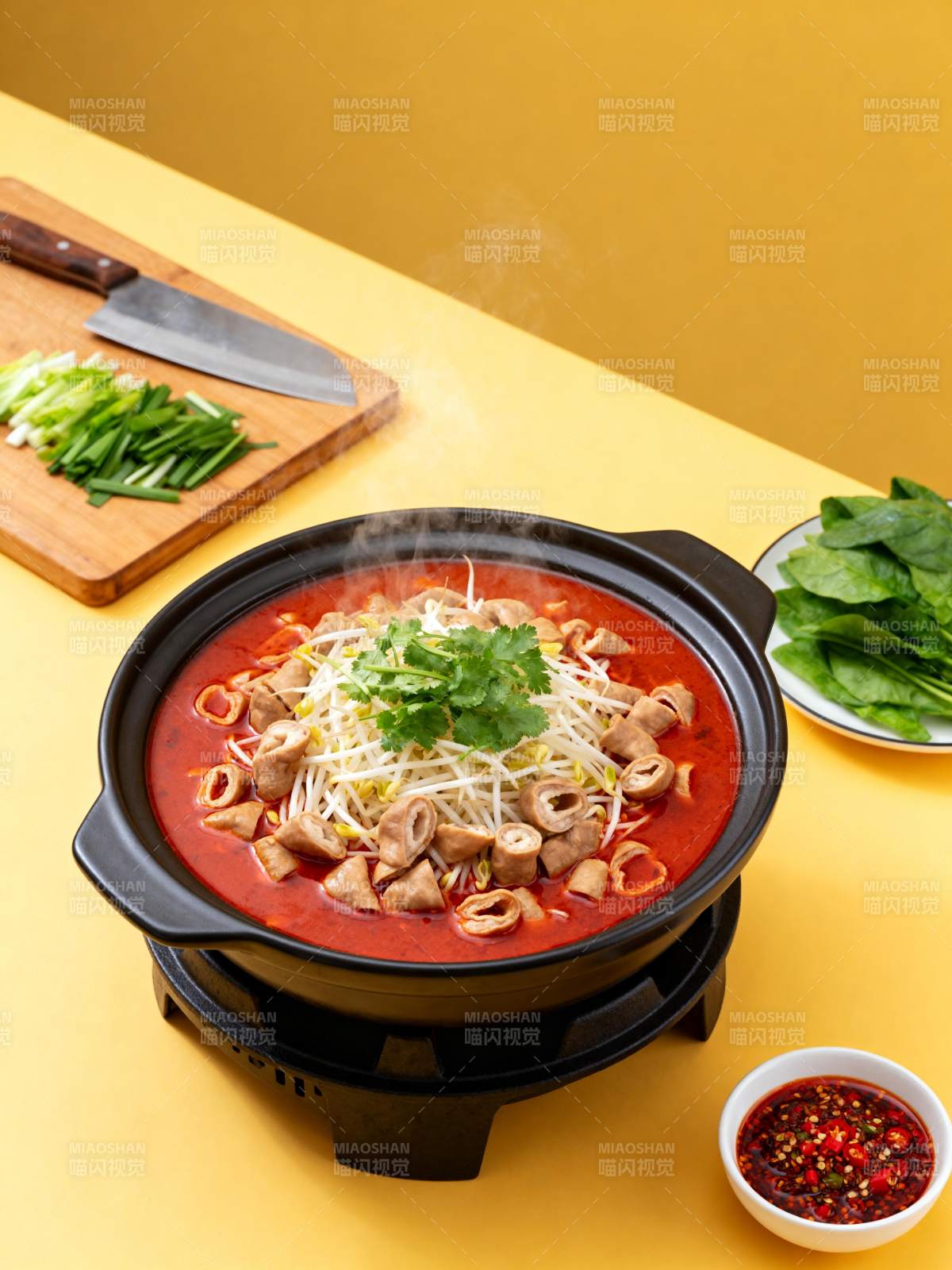 热辣肥肠锅图片