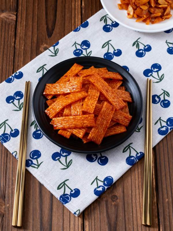 辣条配筷子 美味登场图片