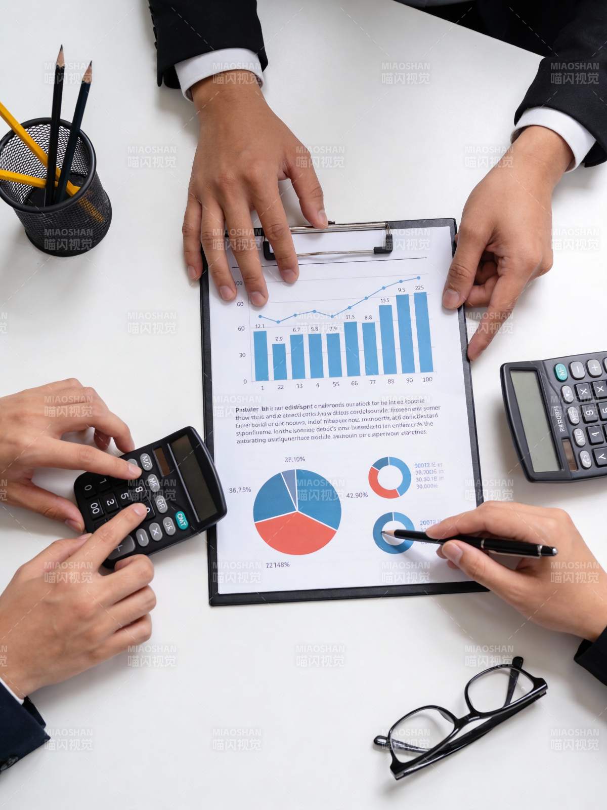 商务会议分析数据图片