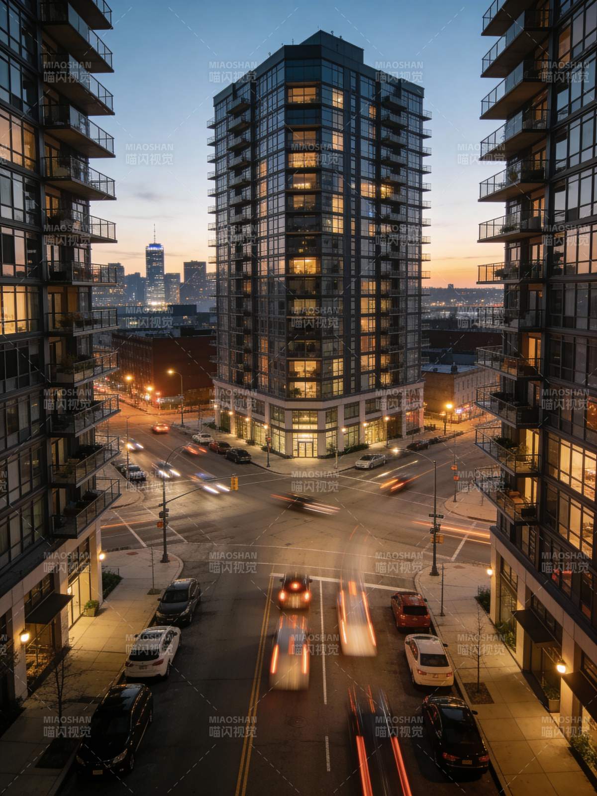 都市夜景交汇图片